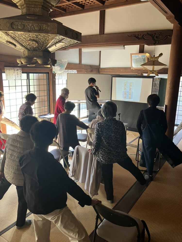 【地域活動】リハビリ部：介護予防チーム「健康ケア教室」