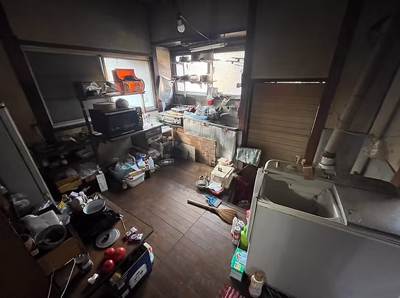 家屋残置物処分の施工例2